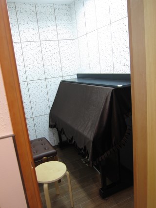 Room E